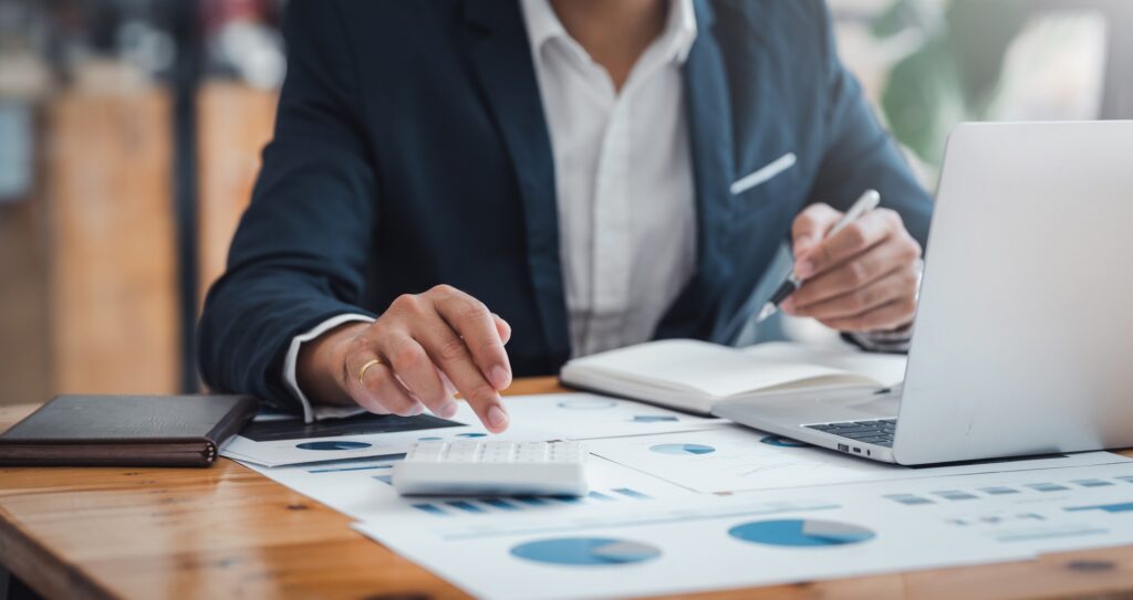 DeepSeek vs ChatGPT : Une opportunité d’investissement dans la Tech Chinoise ?